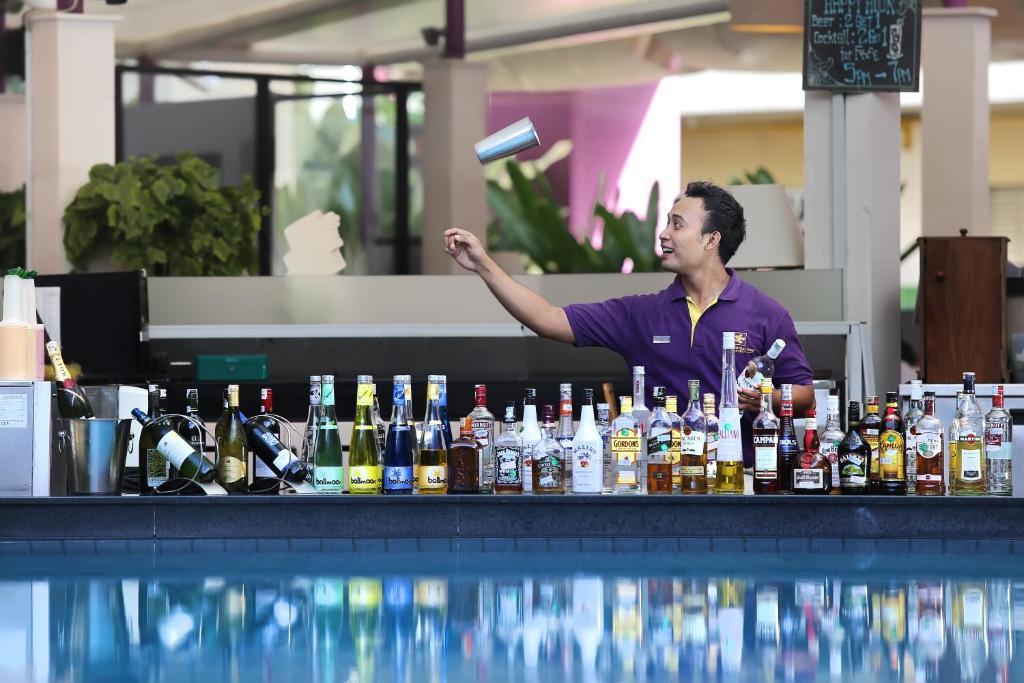 Kuta Central Park Hotel Стая снимка