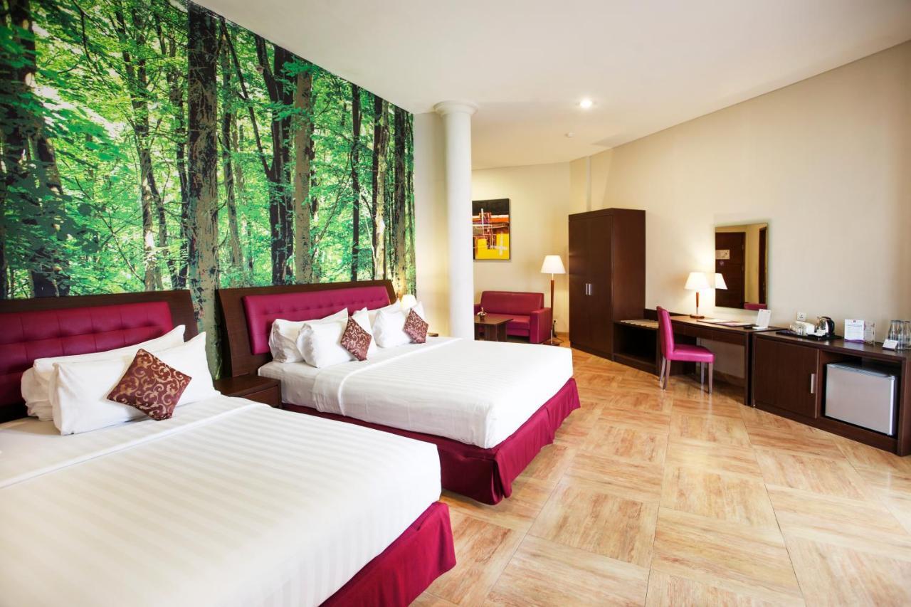 Kuta Central Park Hotel Екстериор снимка
