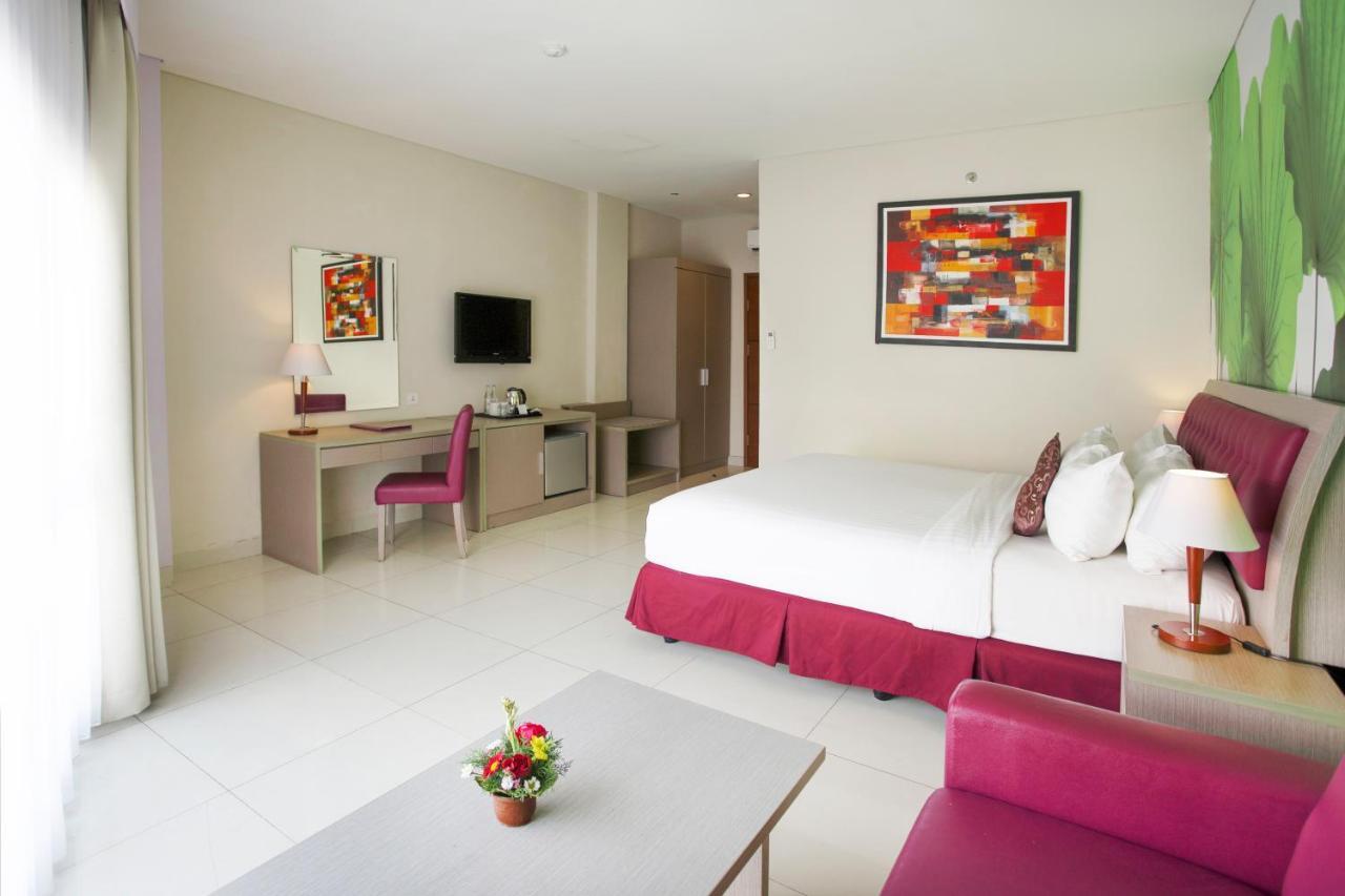 Kuta Central Park Hotel Екстериор снимка